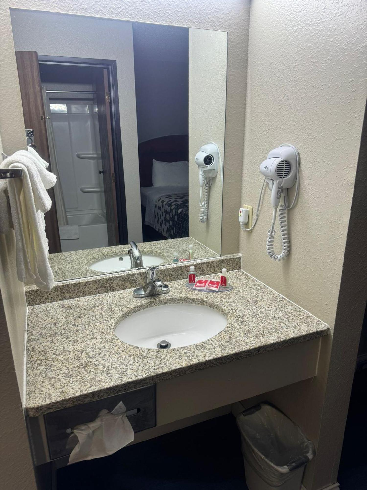 Econo Lodge Lincoln Eksteriør bilde